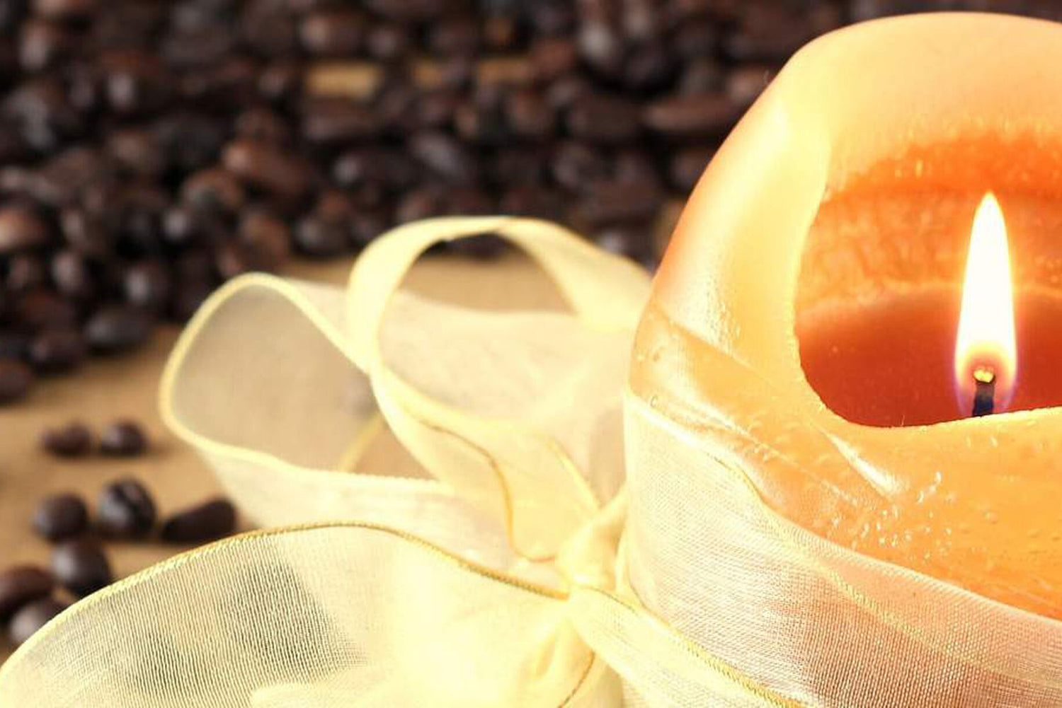 Come realizzare le candele profumate al caffè